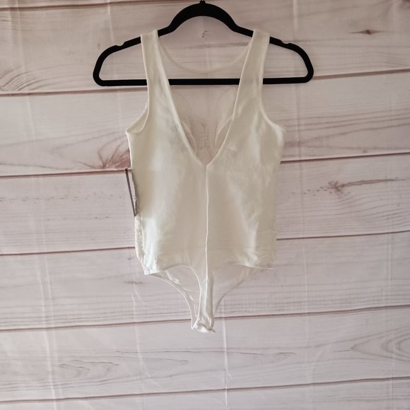 Lulu's lacey thong bodysuit size small - Picture 6 of 7